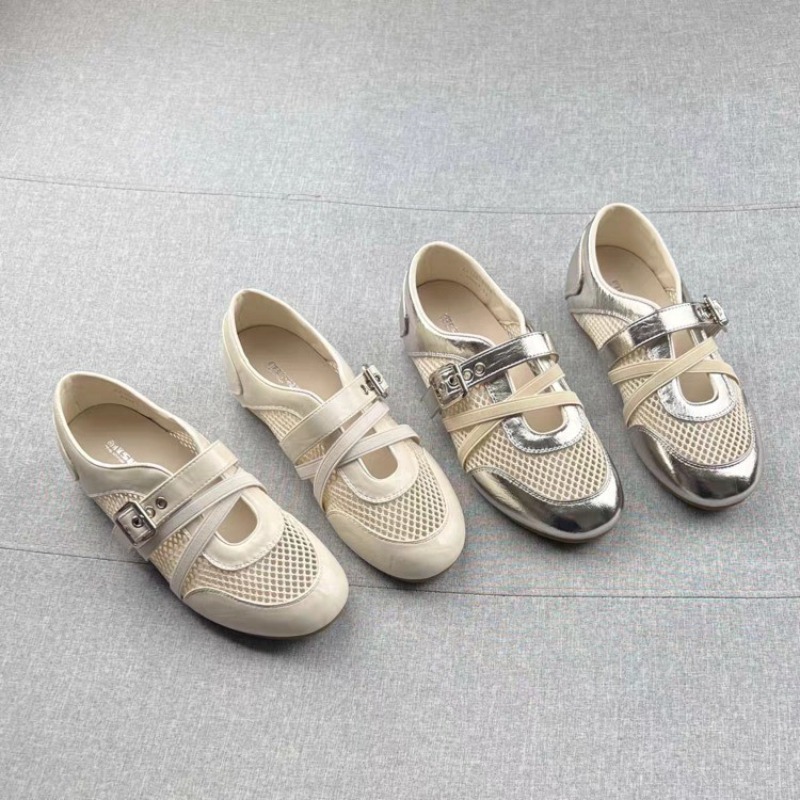 Heels - Nieuwe gevlochten holle sneakers met gesp,