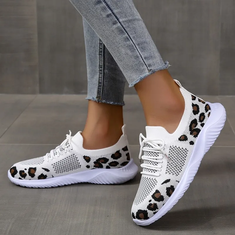 Knit Fabric Lace Up Sneakers - Nieuwe zomerse dames sneakers van gebreid